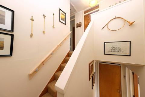 7 Beechmount Crescent, Edinburgh, EH12 5TU