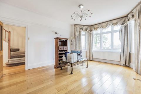 6 Somertrees Avenue, London, SE12 0BX