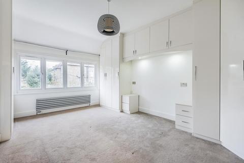6 Somertrees Avenue, London, SE12 0BX
