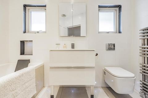 6 Somertrees Avenue, London, SE12 0BX
