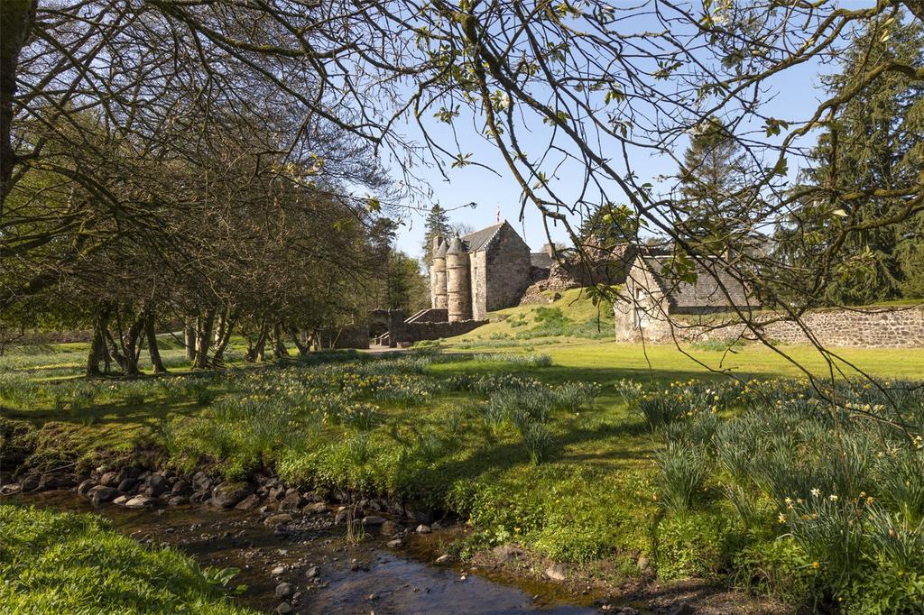 Rowallan Estate