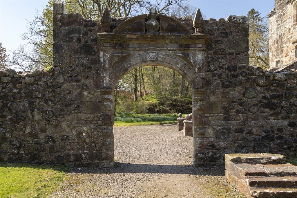 Rowallan Estate