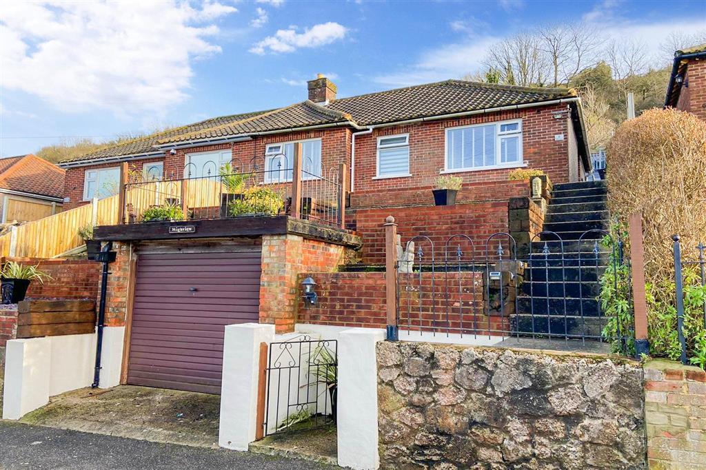 Mount Road, Dover, Kent 2 bed semidetached bungalow £250,000