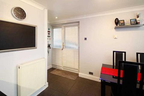 28 Cedar Road, Sturry, Canterbury, CT2 0HY