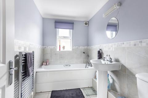 Flat 4, Rowan Place Beech Trees Road, High Wycombe, HP12 4AW
