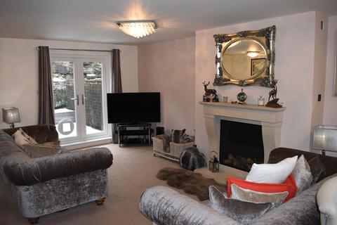 5 Bluebell Walk, Luddenden, Halifax, HX2 6RW
