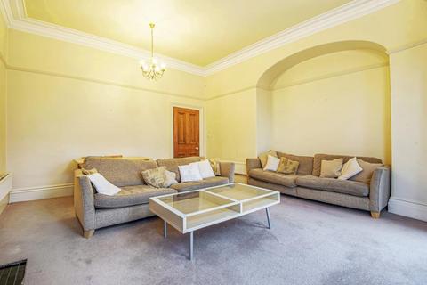 15 Westfield Terrace, Leeds, LS7 3QG