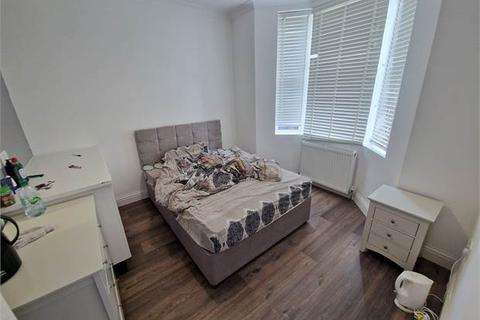 26 Lynton Road, Croydon, CR0 3QX