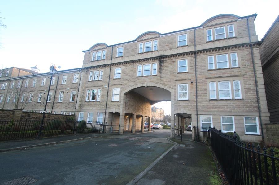QUEENS GATE, HARROGATE, HG1 5RQ 2 bed apartment £950 pcm (£219 pw)
