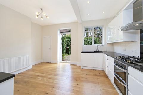 4 bedroom detached house to rent, Thorpebank Road, London, W12