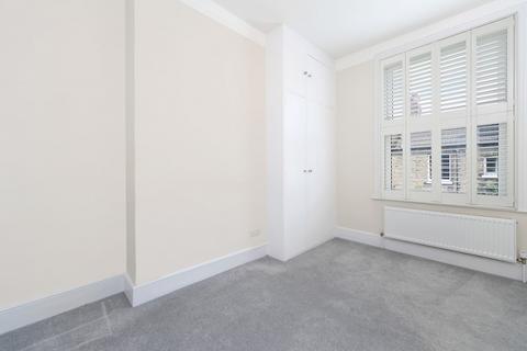 4 bedroom detached house to rent, Thorpebank Road, London, W12