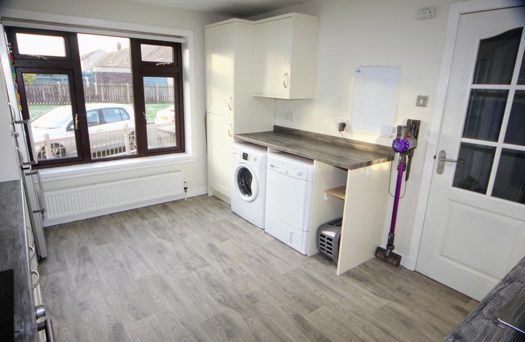 12 Mc Lellan Gardens, Dalbeattie DG5 4 BX - Grieve G