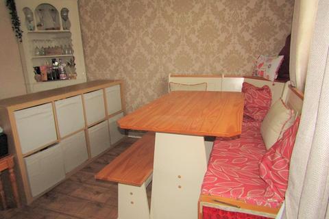 15 Lluest, Ystradgynlais, Swansea, SA9 1HT