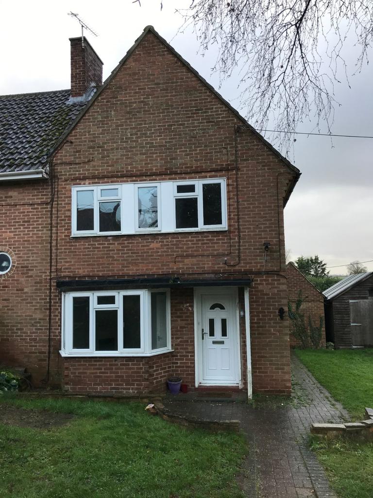 Abbey View, Duton Hill, Dunmow 3 bed semidetached house £1,150 pcm