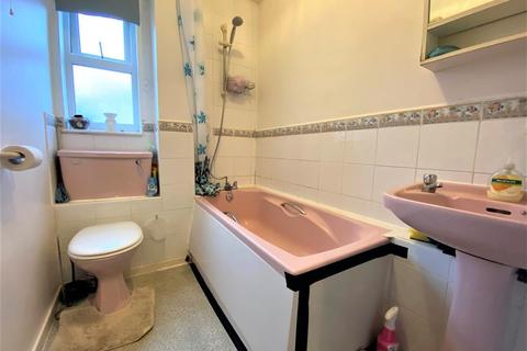 171 Abbotswood Way, Hayes, UB3 3PG