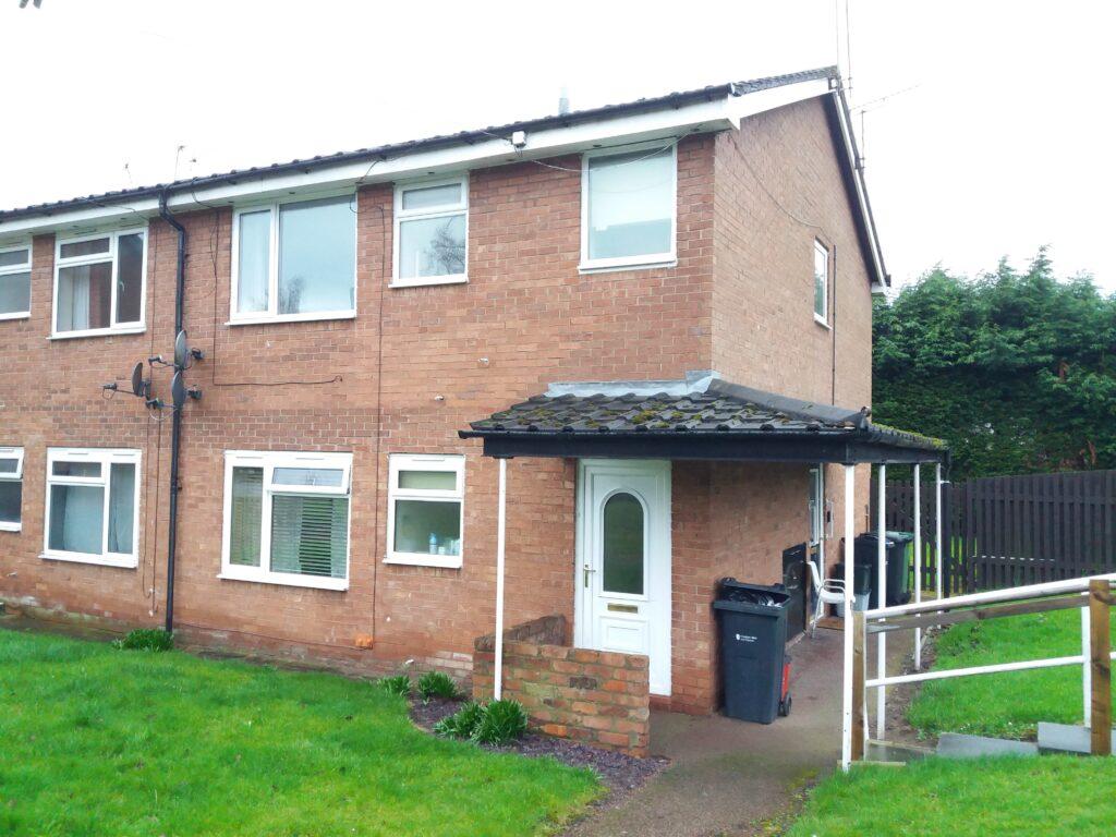 Springfield Avenue, Helsby, Frodsham... 1 bed flat £475 pcm (£110 pw)