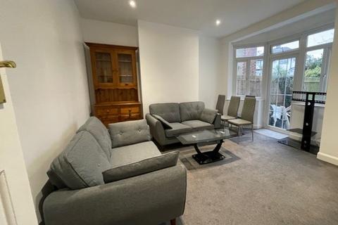 1 bedroom maisonette to rent, Leith Close, Kingsbury, NW9