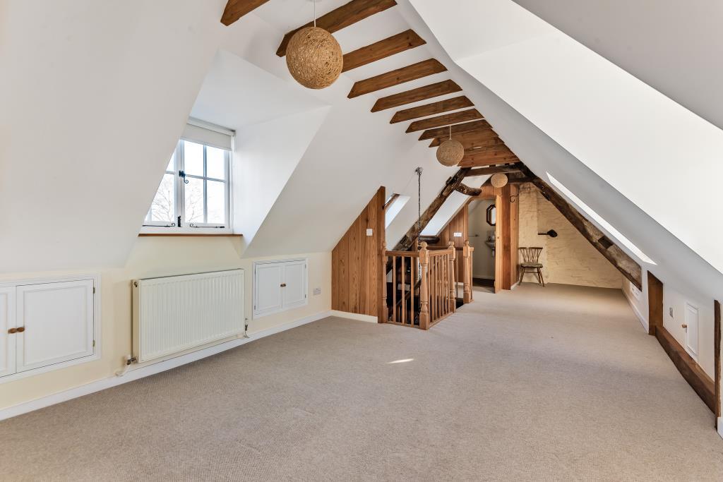 Miltonunderwychwood, Chipping Norton, OX7 4 bed semidetached house