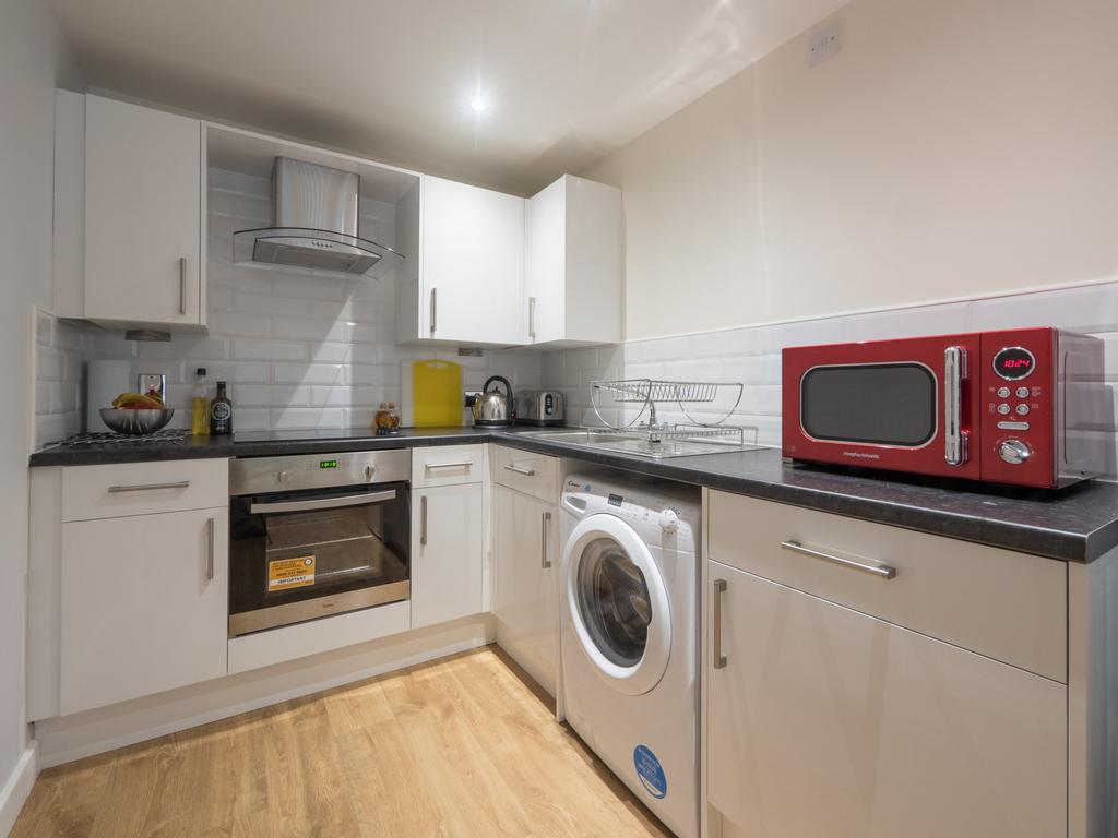 Apartment in Leeds - View 4