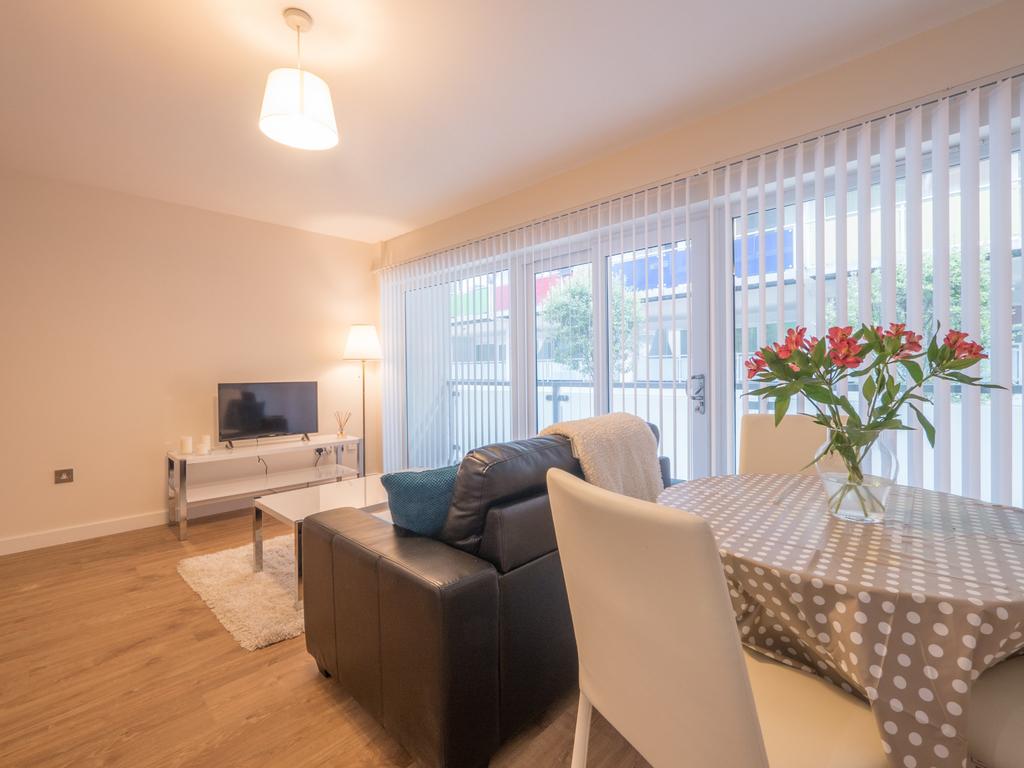 Apartment in Leeds - More