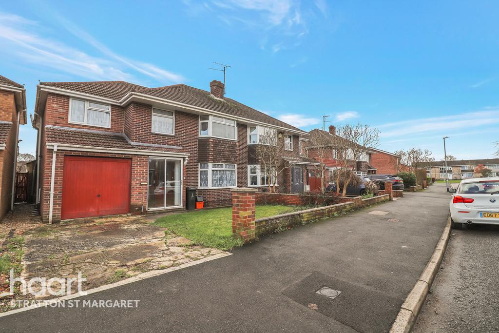 Ridgeway Road, Swindon 4 bed semidetached house £330,000