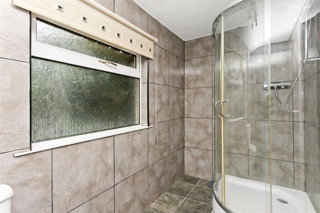 Master En-Suite