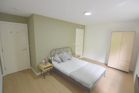 2 bedroom apartment to rent, Linden Court, Station Road NE12