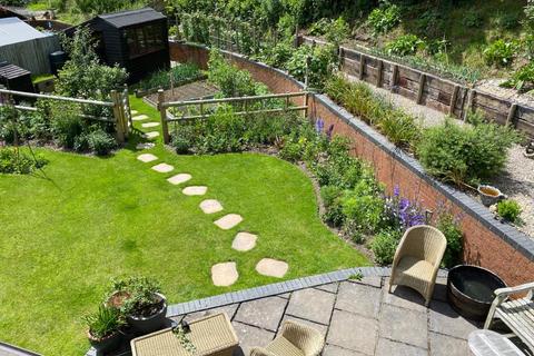 9 Dolybont, St Harmon, Rhayader, LD6 5LZ
