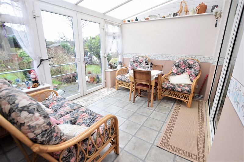 Ty Wern Road, Rhiwbina, Cardiff. CF14 6AB 3 bed semidetached house £