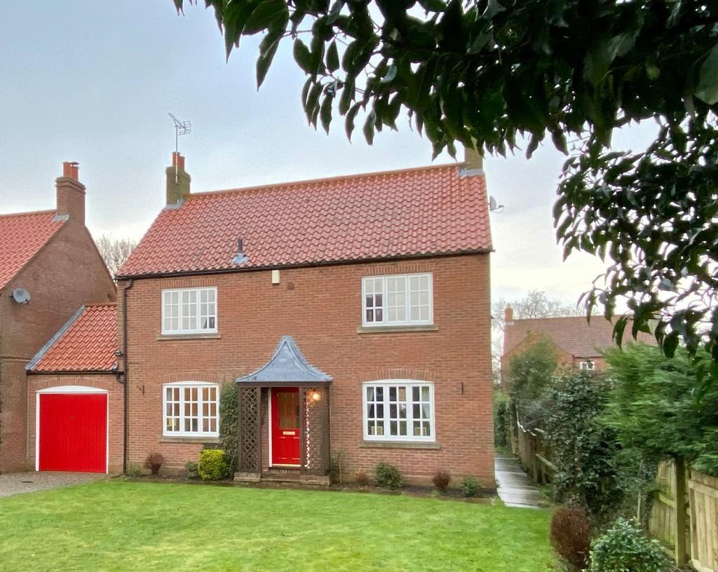 Manor Chase, Long Marston, York, YO26 4 bed link detached house £499,950