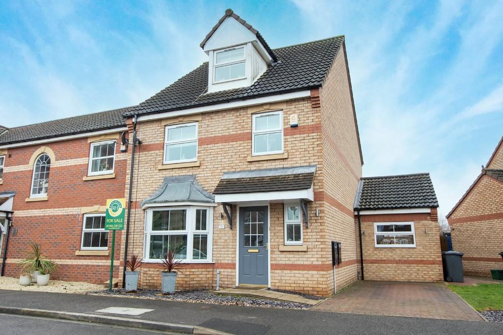 Vulcan Mews, Auckley 4 bed link detached house £250,000