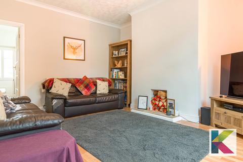140 Chew Valley Road, Greenfield, Oldham, OL3 7DD
