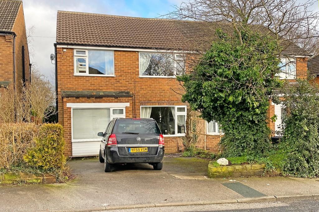 Woodfield Road, Harrogate 4 bed semidetached house £265,000