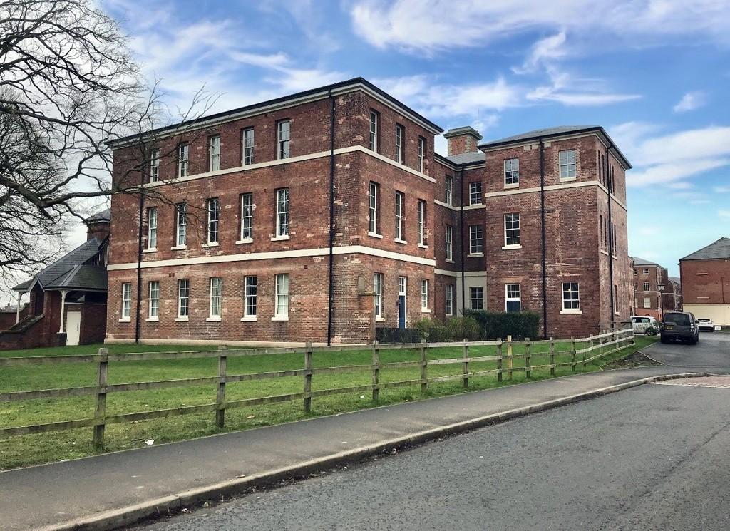 St. Parkway, Stafford 1 bed ground floor flat £135,000