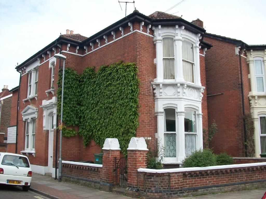 Worthing Road, Southsea 1 bed apartment £575 pcm (£133 pw)