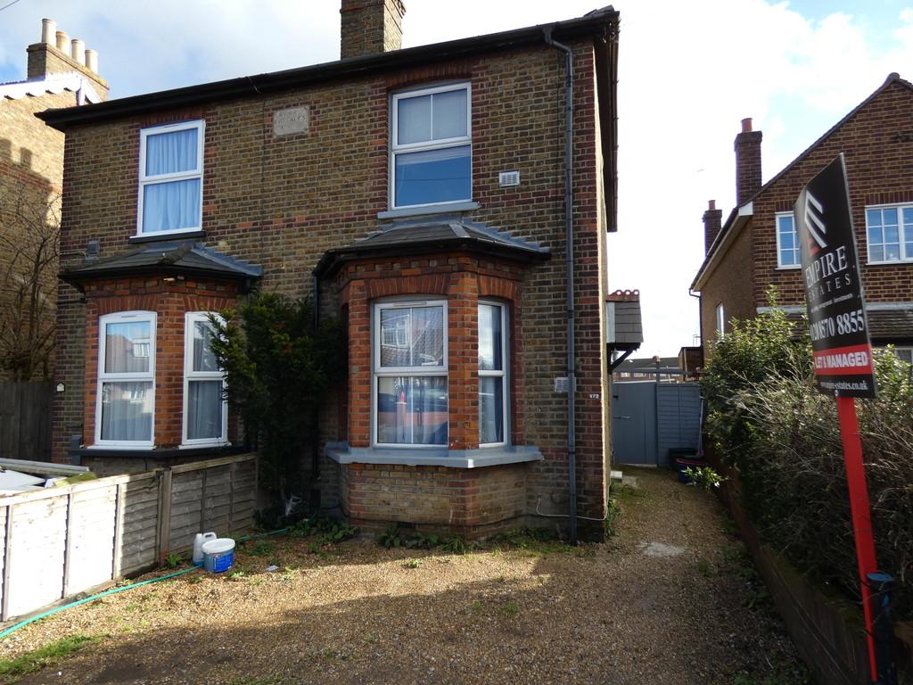 Hatton Road, Bedfont, Feltham 1 bed flat £1,075 pcm (£248 pw)
