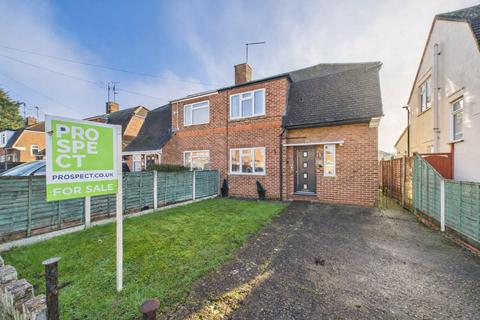 3 bedroom semi-detached house for sale, Greenfields Road, Reading, Berkshire, RG2