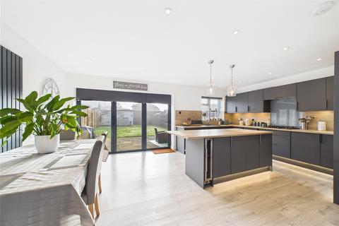 3 bedroom semi-detached house for sale, Greenfields Road, Reading, Berkshire, RG2