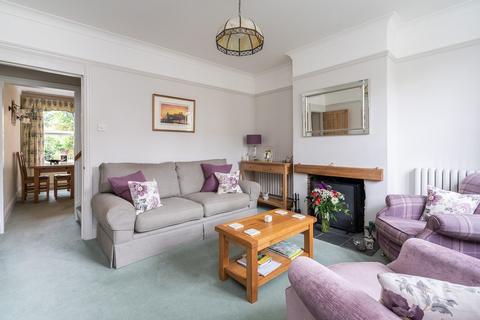 32 Oakdene Road, Brockham, Betchworth, RH3 7JX
