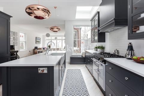 67 Old Park Road, London, N13 4RG