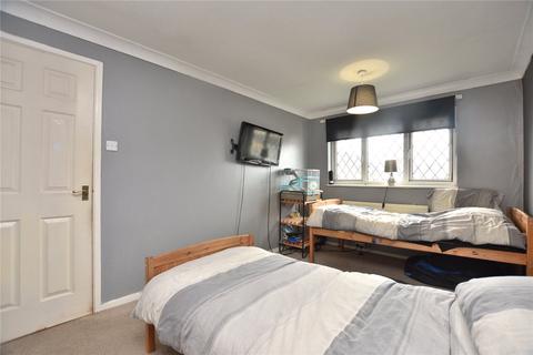 18 Badgers Mount, Leeds, LS15 8XB