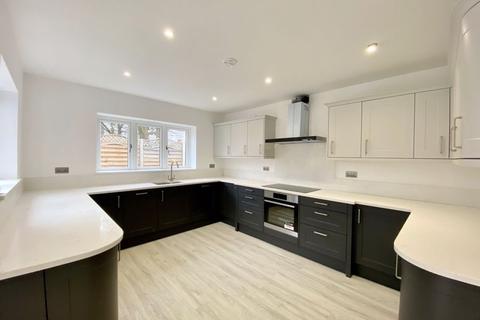 38 Leysdown Avenue, Bexleyheath, DA7 6AT