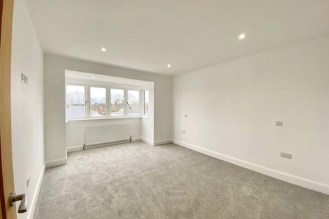 38 Leysdown Avenue, Bexleyheath, DA7 6AT