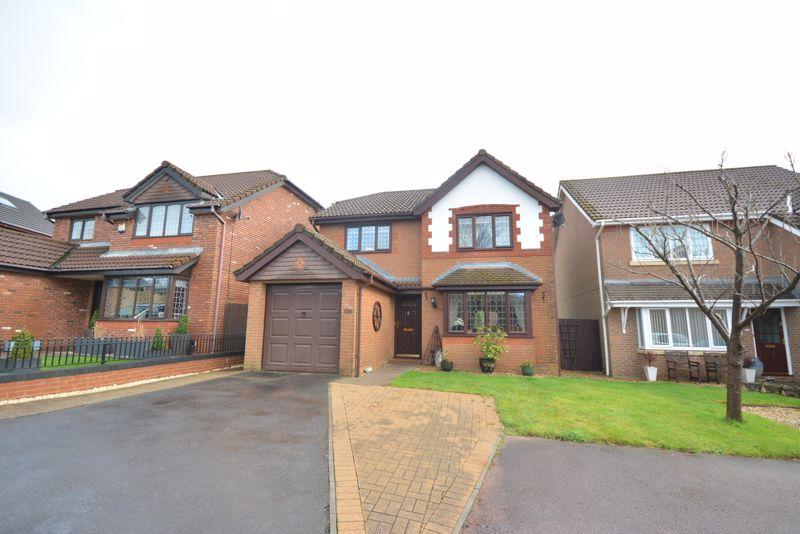 17 Rowan Tree Close, Bryncoch, Neath, SA10 7SJ 4 bed detached house £