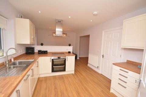 45 Tennant Grove, Neath, SA10 6ES