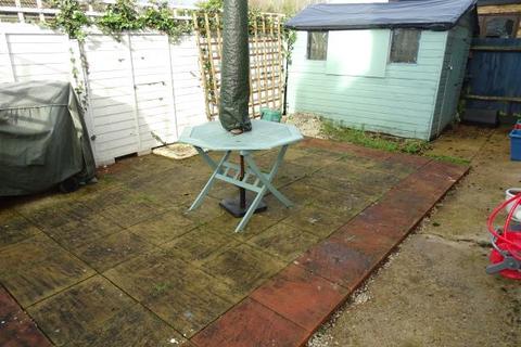 24 The Clumps, Ashford, TW15 1AT