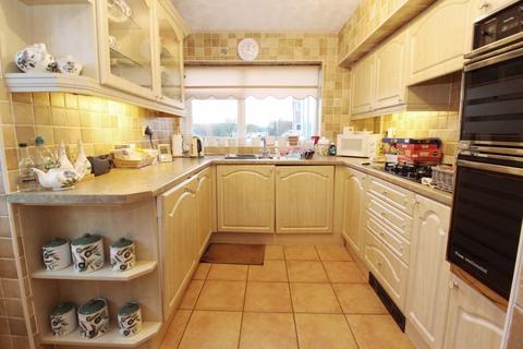 2 Highfield Way, Aldridge, Walsall, WS9 8XF