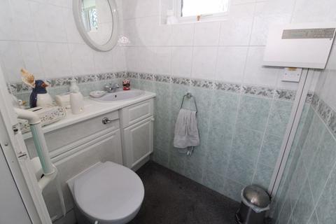 2 Highfield Way, Aldridge, Walsall, WS9 8XF
