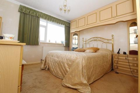 2 Highfield Way, Aldridge, Walsall, WS9 8XF
