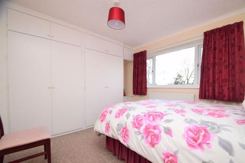 60 Bankside Crescent, Sutton Coldfield, B74 2HZ
